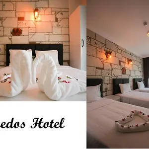 Apart Otel Lebedos